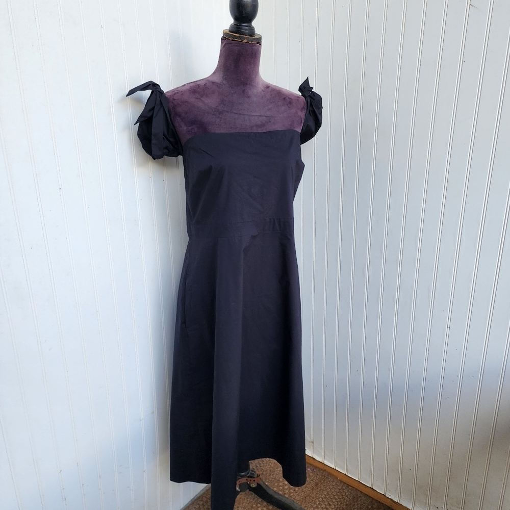 Ann Taylor Off Shoulder SMOCKED Back A-Line DRESS Black Short Sleeve Tie Sz 14 - Picture 2 of 14